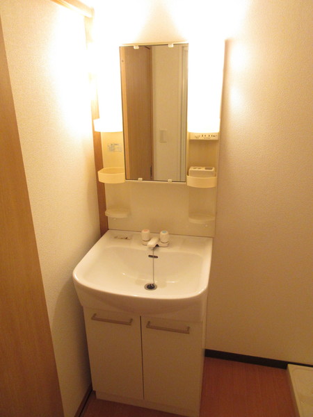 洗面設備　同タイプの参考写真