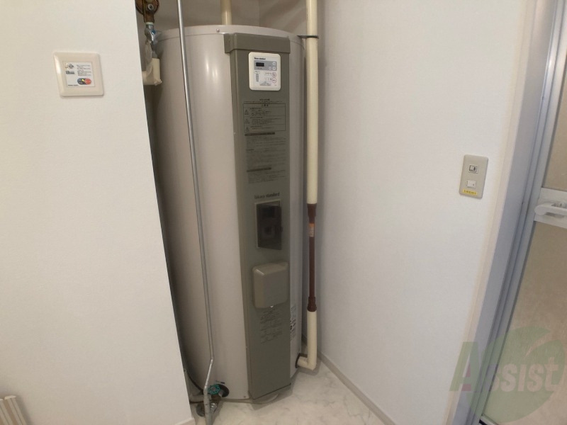 その他設備　電気温水器です。オール電化でお得で安心ですね。