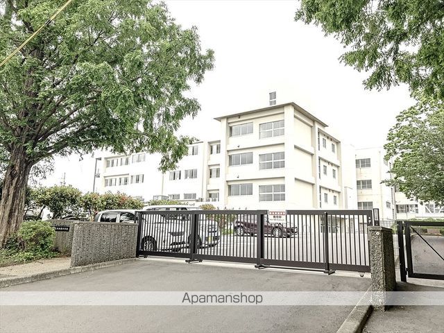 小学校　共和西小学校（小学校）まで658m