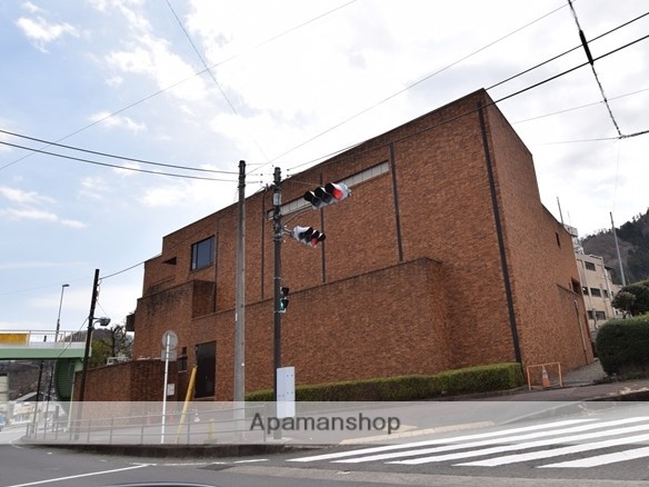 その他　相模原市役所教育局生涯学習部津久井中央公民館（その他）まで1465m