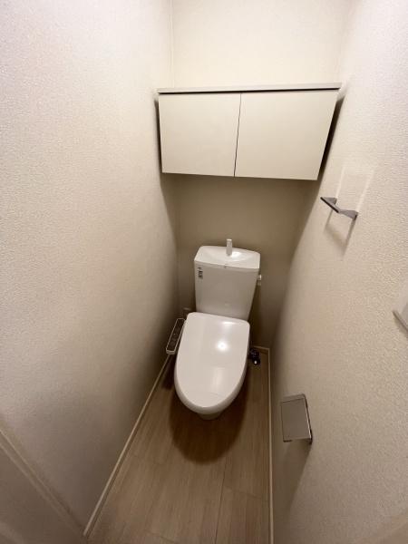 トイレ　ウォシュレット完備