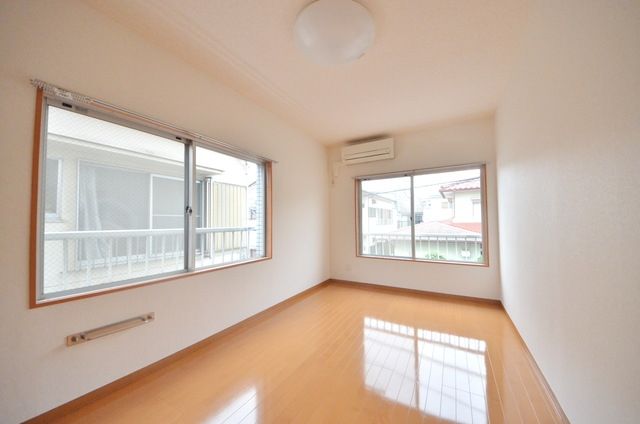 居室・リビング　★お部屋探しは株式会社タウンハウジング東京まで★