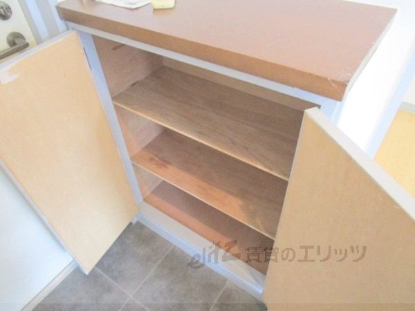 その他設備　下駄箱