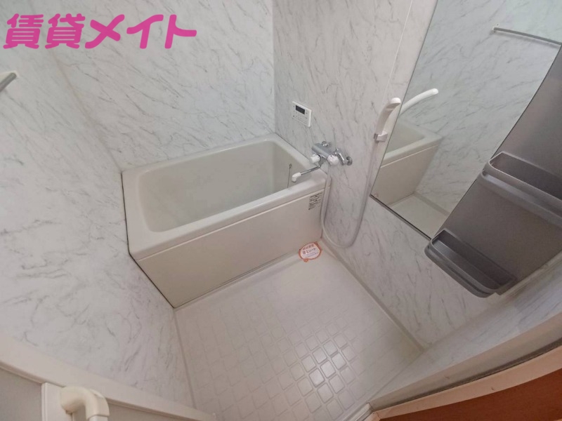 バス・シャワールーム　同型参考写真
