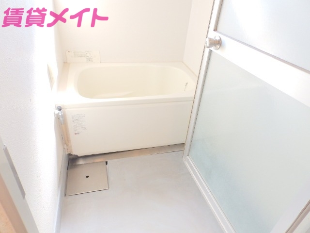 バス・シャワールーム　別部屋参考写真です