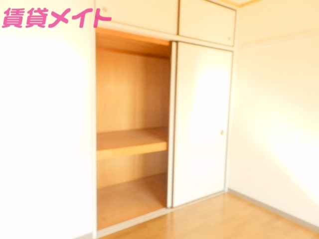 収納　別部屋参考写真です