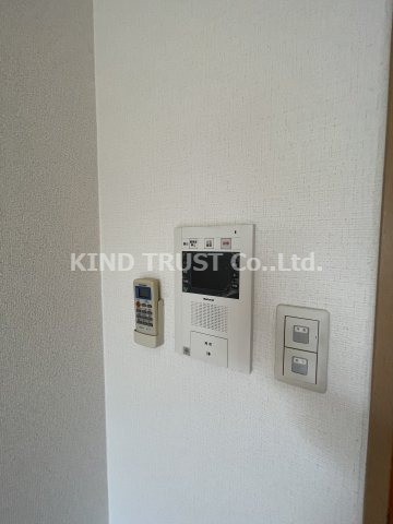 セキュリティ　モニター付きインターホンで安心