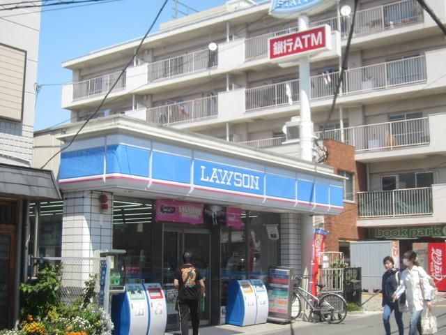 コンビニ　★★ローソン（コンビニ）まで372m