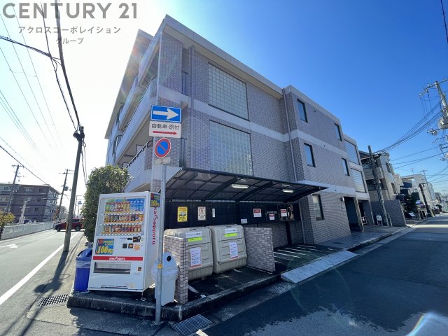 建物外観　オートロック付きで安心です♪