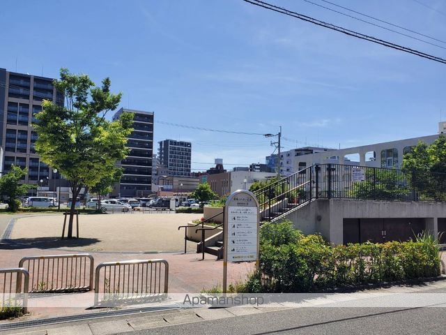 その他　香椎駅前西公園（その他）まで355m