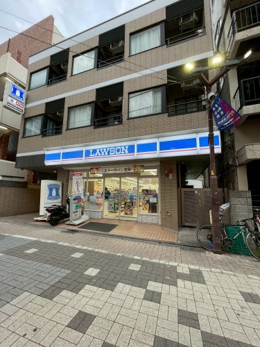コンビニ　ローソン幡ヶ谷二丁目店（コンビニ）まで448m