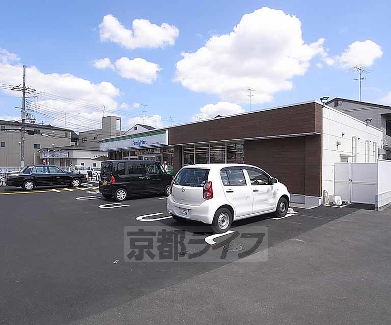 コンビニ　ファミリーマート下津林芝ノ宮町店（コンビニ）まで450m