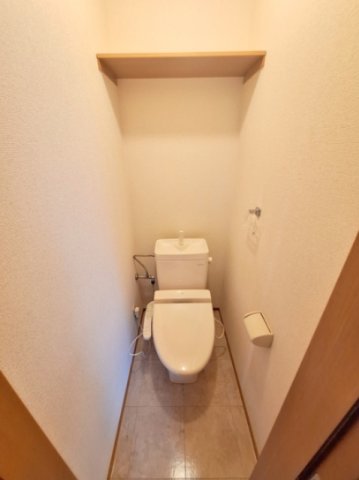 トイレ　※同物件反転タイプ