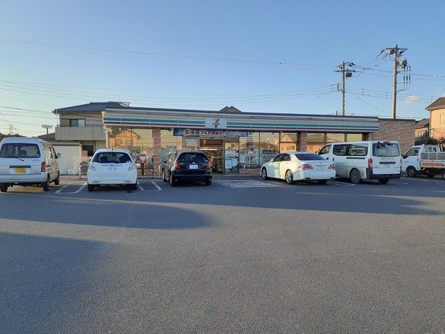 コンビニ　セブンイレブン富津青木店（コンビニ）まで700m