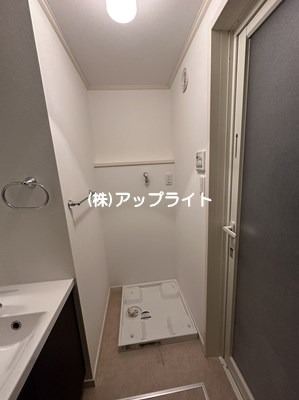 その他設備　浴室乾燥機付き