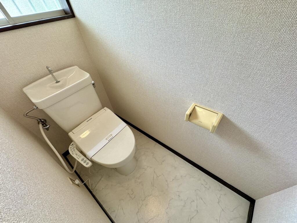 トイレ　他のお部屋の参考写真です。