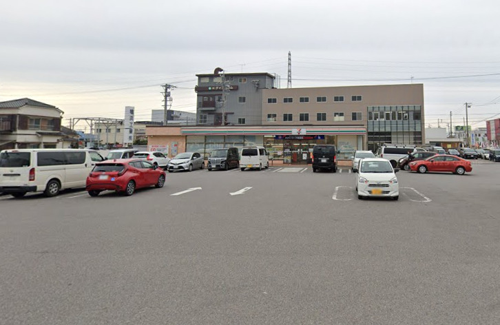 コンビニ　セブンイレブン 名古屋大高町砂畑店（コンビニ）まで352m