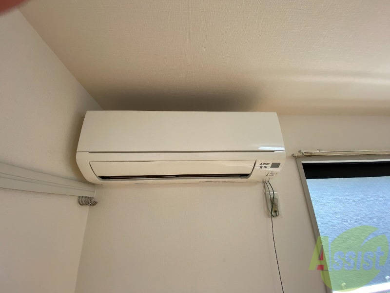 その他設備　部屋にはエアコンがあり、暑い日や寒い日も安心です。
