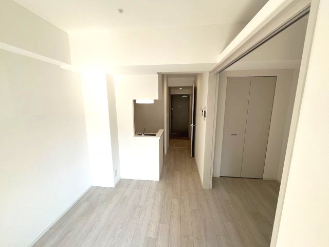 居室・リビング　イメージとして別部屋のお写真です