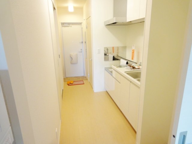 キッチン　同物件別号室です。