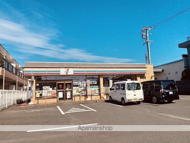 コンビニ　セブンイレブン（コンビニ）まで1988m