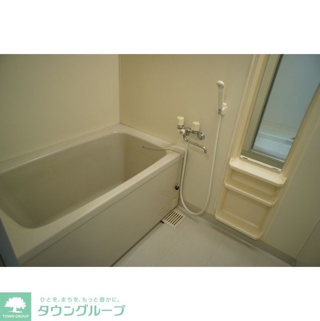 バス・シャワールーム　同タイプ・別部屋画像