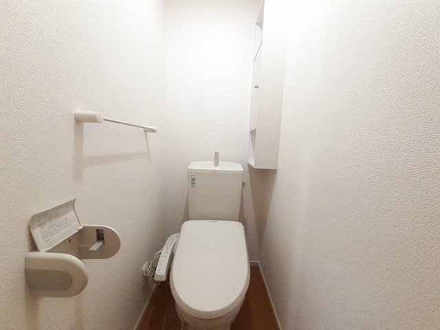 トイレ　トイレもきれいです
