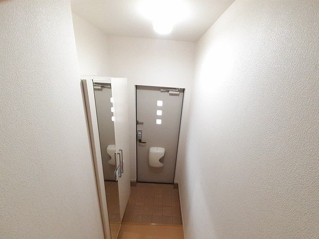 玄関　明るい玄関です