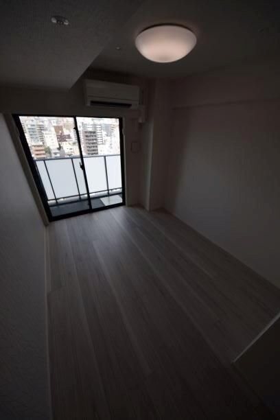 居室・リビング　同物件別部屋写真