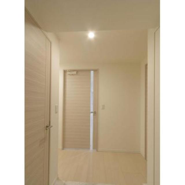 玄関　※写真は同タイプ住戸です。