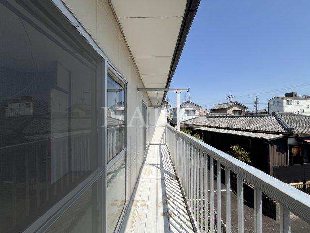 バルコニー　同物件別部屋です。