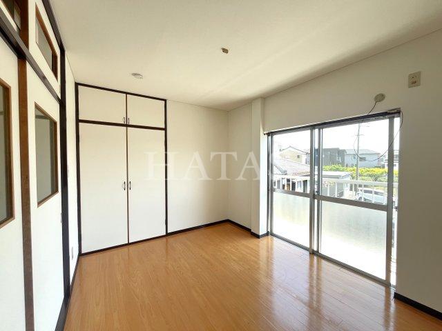居室・リビング　同物件別部屋です。