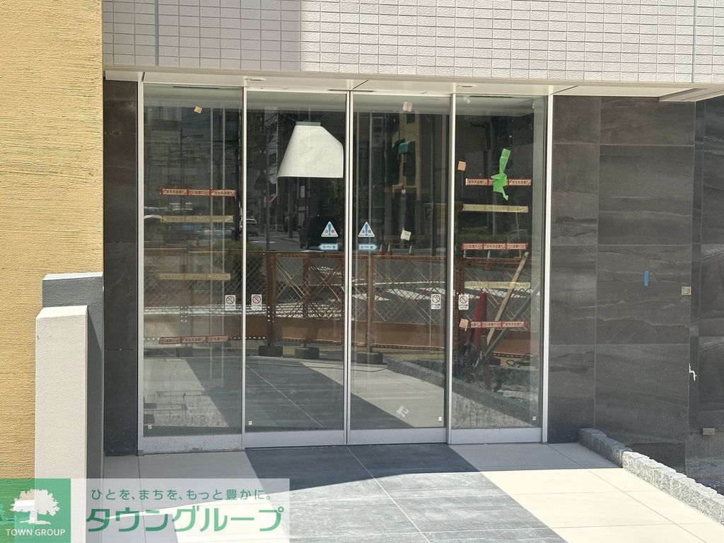 エントランス　エントランス