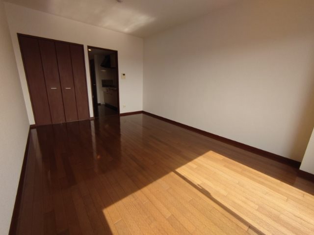 居室・リビング　※内装写真は同タイプ別部屋の参考写真です