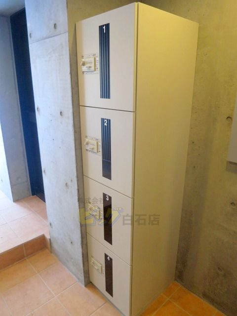 その他共有部分　留守中も荷物が受け取れて便利な宅配ＢＯＸ完備しています♪