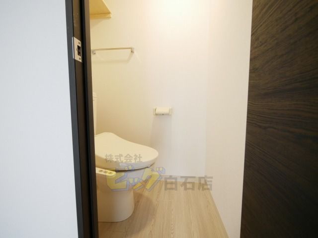 トイレ　ウォシュレット付きのトイレです♪