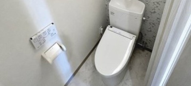 トイレ　別部屋同仕様