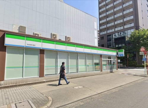 コンビニ　ファミリーマート 栄長者町通店（コンビニ）まで203m