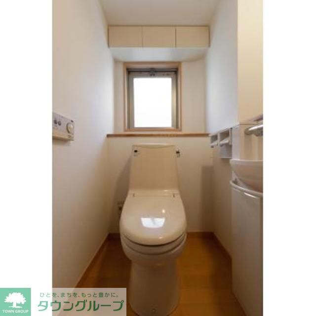 トイレ　※写真は同タイプ住戸です。