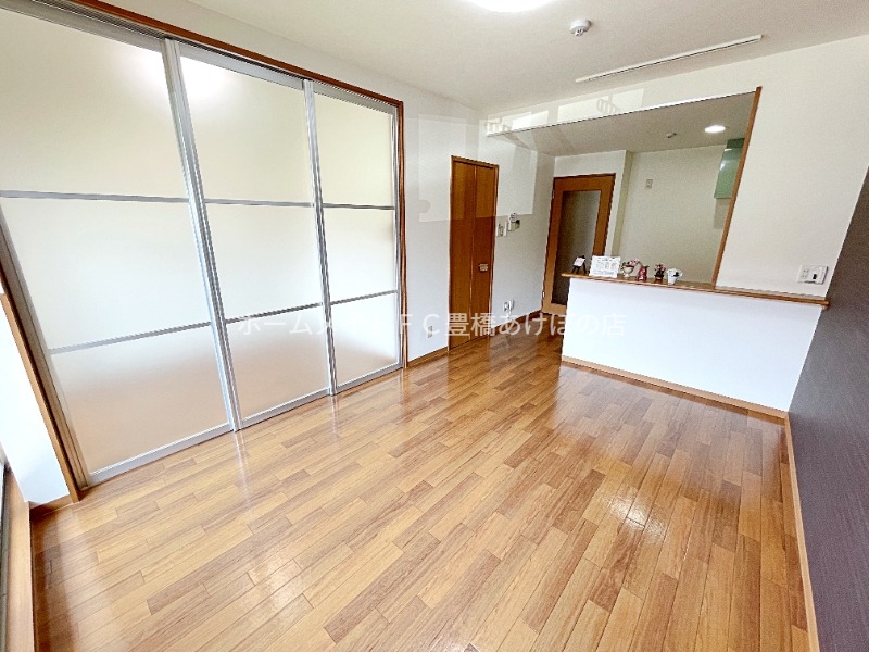 居室・リビング　同型別部屋写真
