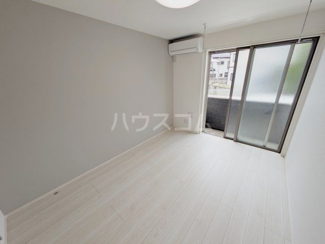 ウエストガーデン桶川の居間写真