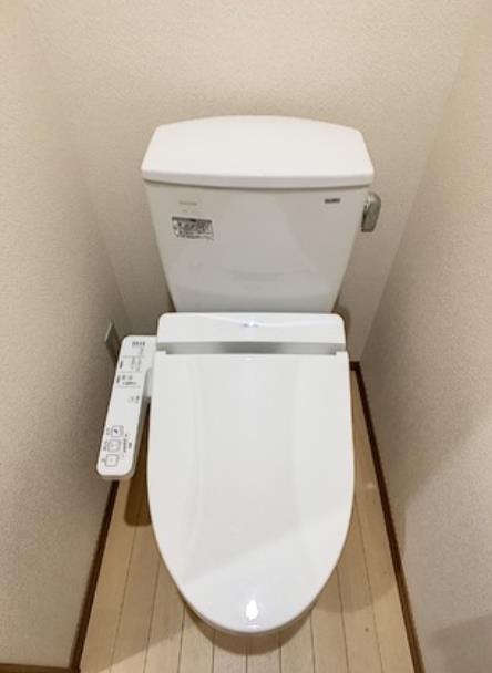 トイレ　※同仕様写真