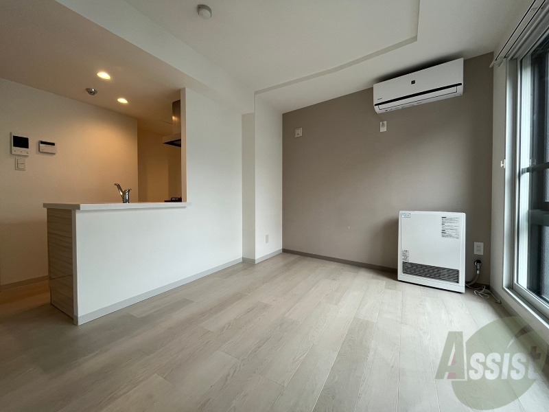 居室・リビング　広くてキレイなお部屋が広がっていて、充実した生活が送れそう。