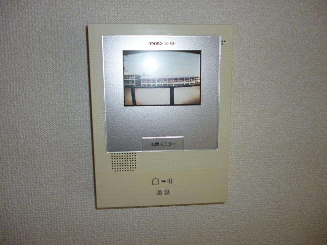 セキュリティ　急な訪問者でもモニター確認で安心　ＴＶドアホン