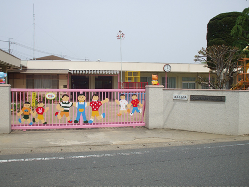 幼稚園・保育園　くぬぎやま保育園（幼稚園・保育園）まで412m
