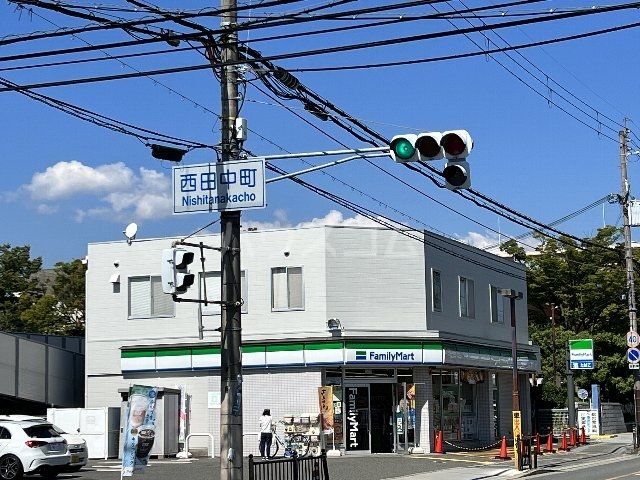 コンビニ　ファミリーマート 茨木畑田町店（コンビニ）まで196m
