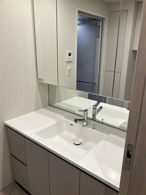 洗面設備　※写真は同タイプ住戸です。