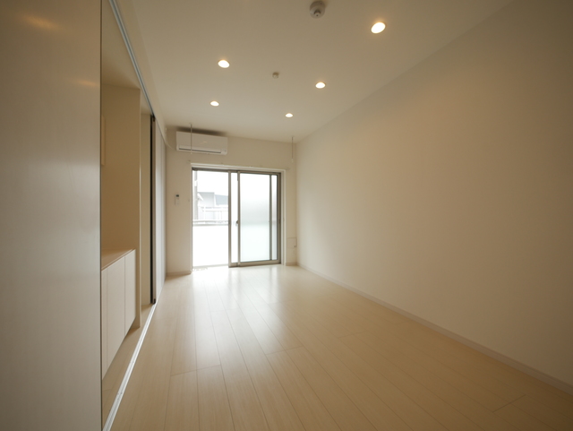 居室・リビング　★フローリングのきれいなお部屋です★