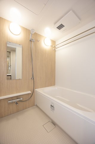 バス・シャワールーム　※写真は同タイプ住戸です。
