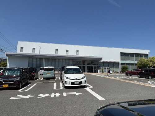 ドラックストア　ドラッグストアチャーリー 沖浜店（ドラッグストア）まで573m